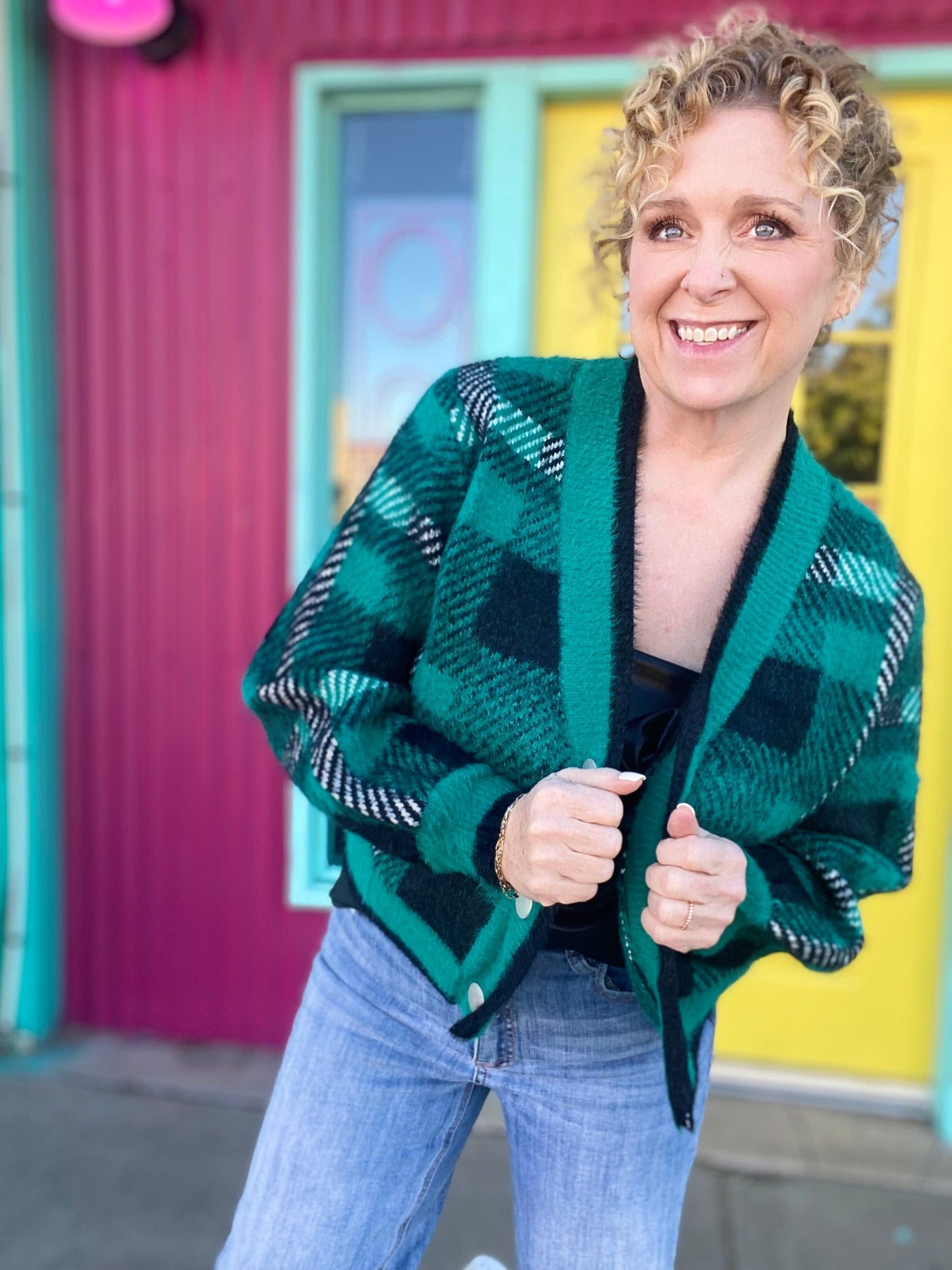 Tops Bella Plaid Cardi