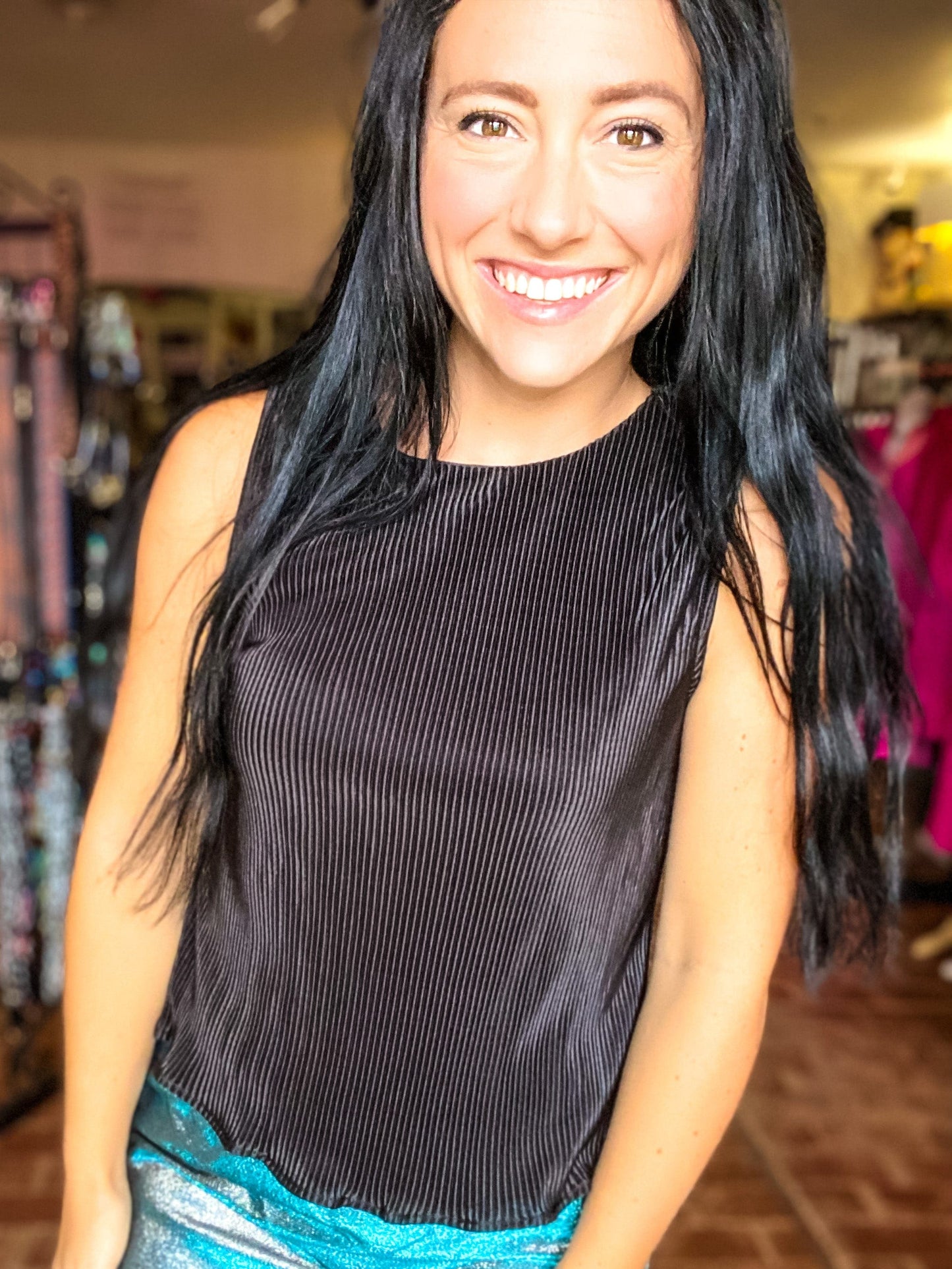 Tops Pleated Swing Top- Black