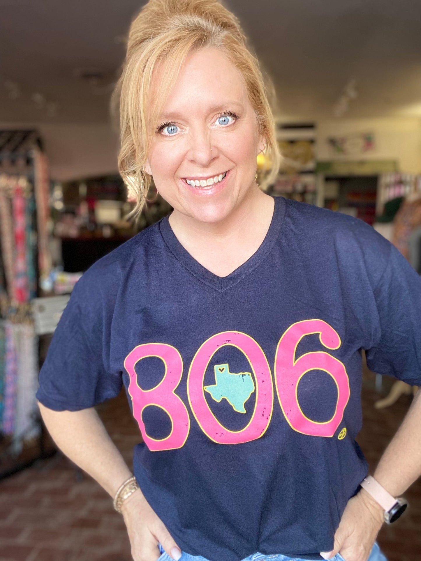 Vneck Bright and Dark Navy 806 Tee