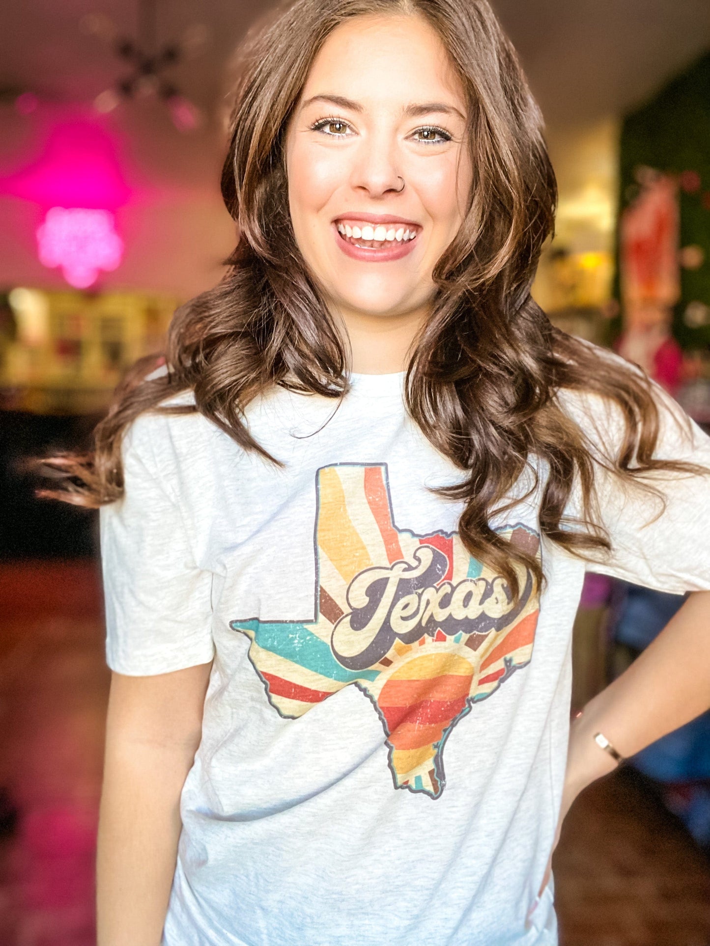 Graphic Tees Retro Texas on Oatmeal Tee
