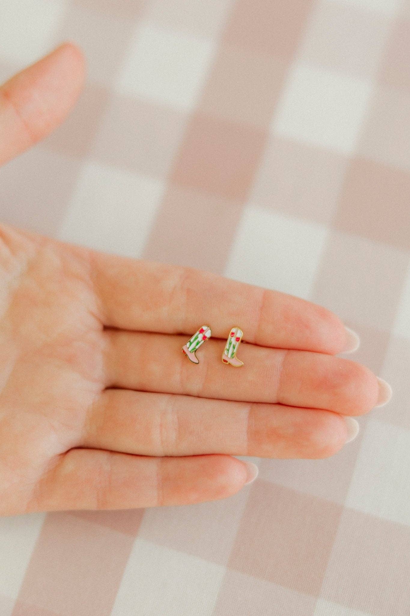 Jewelry Screwback Stud Earrings - Daisy Cowgirl Boot