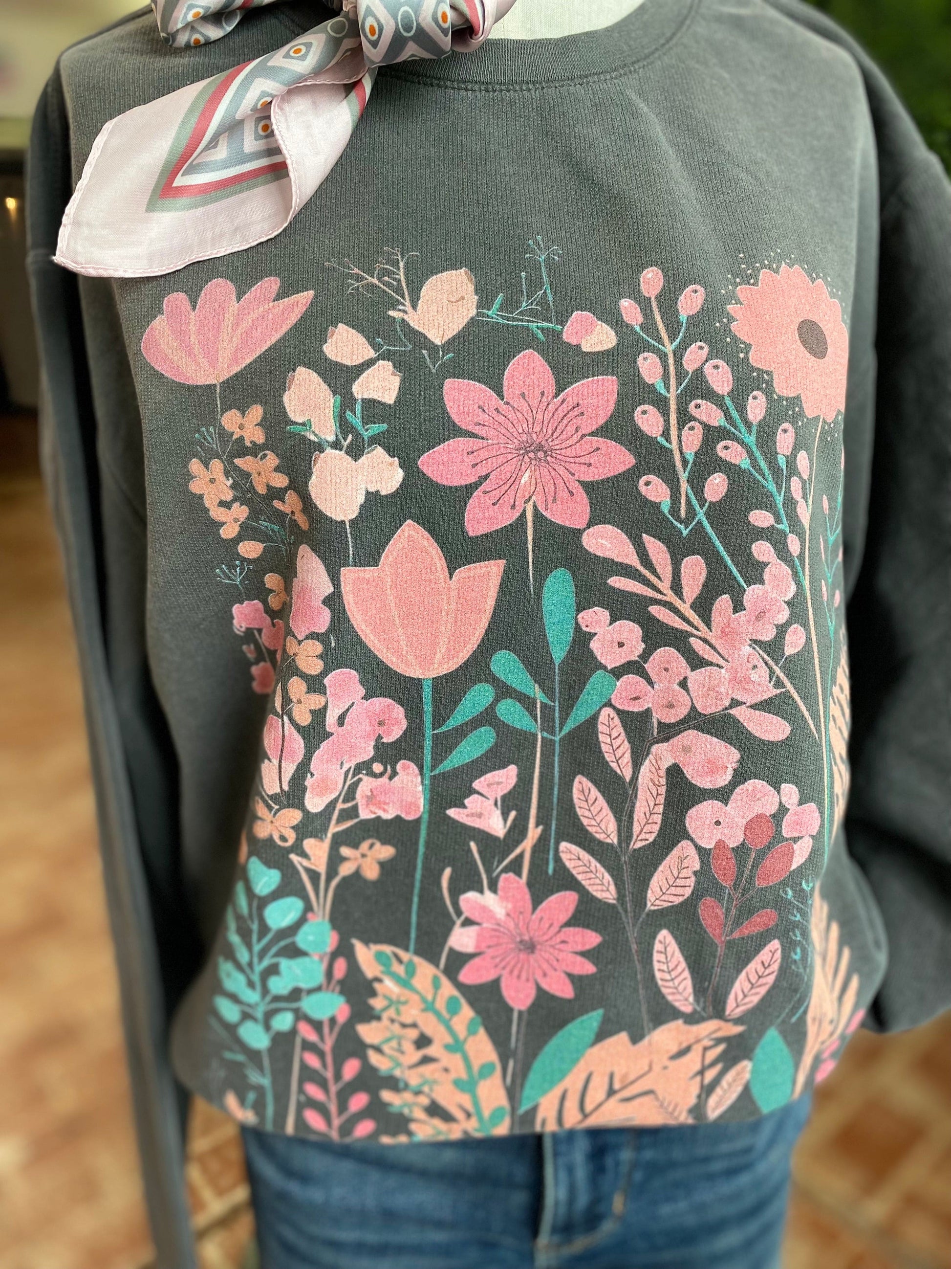 Graphic Tees Water Color Flowers Pullover Crew- Pepper